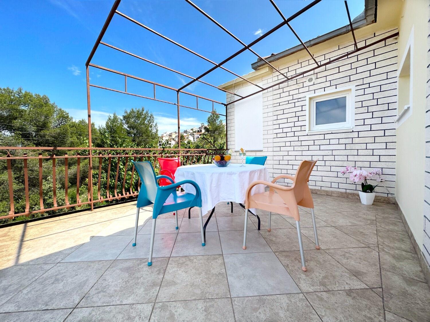 Apartments Vini Trogir Exterior foto