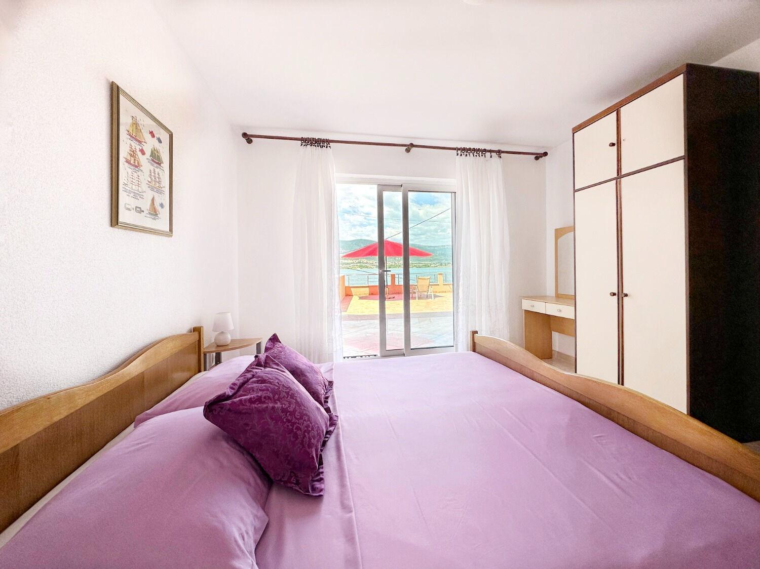 Apartments Vini Trogir Exterior foto